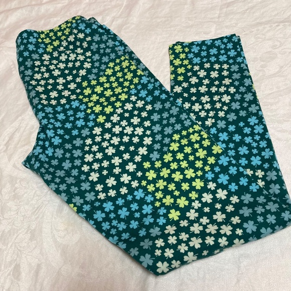 No Boundaries St. Patrick's Day Shamrock Ankle Leggings Size M (7-9) NWT - Picture 2 of 4